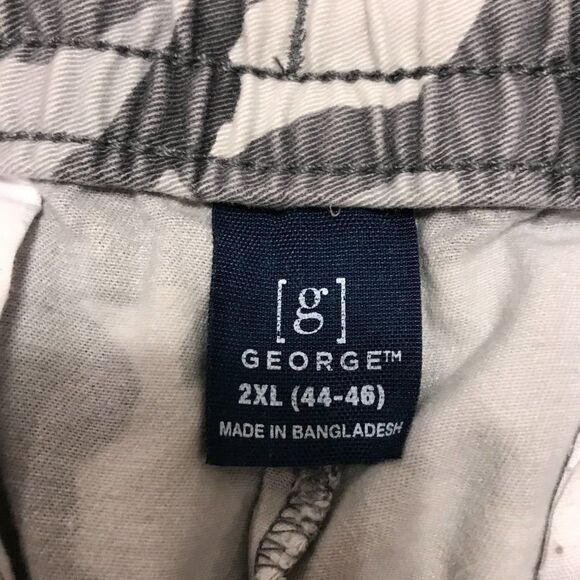 George pull string camo shorts 2XL (44-46) - Picture 2 of 2